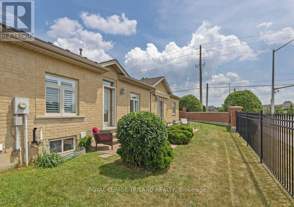 #67 70 TANOAK DRIVE - 37