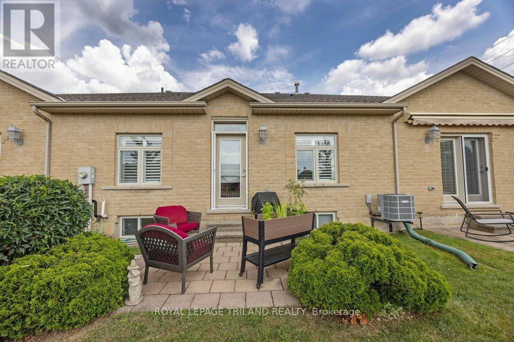 #67 70 TANOAK DRIVE - 39
