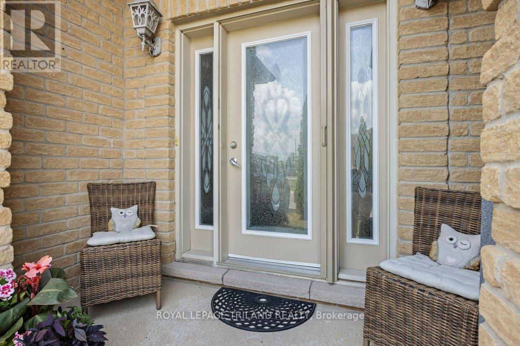 #67 70 TANOAK DRIVE - 4