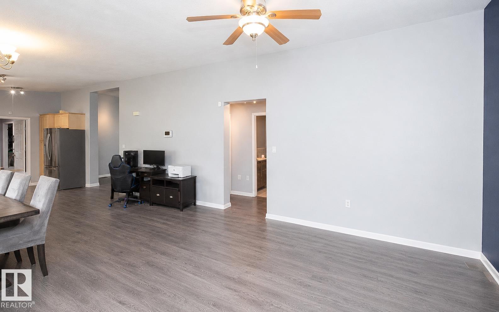 209 5128 Highway 18 - 45