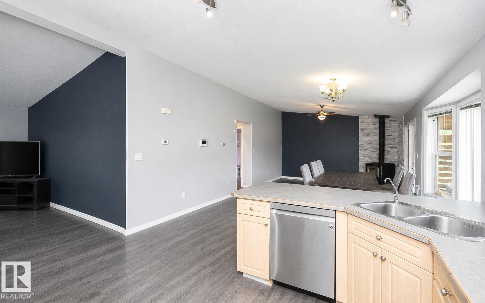 209 5128 Highway 18 - 41