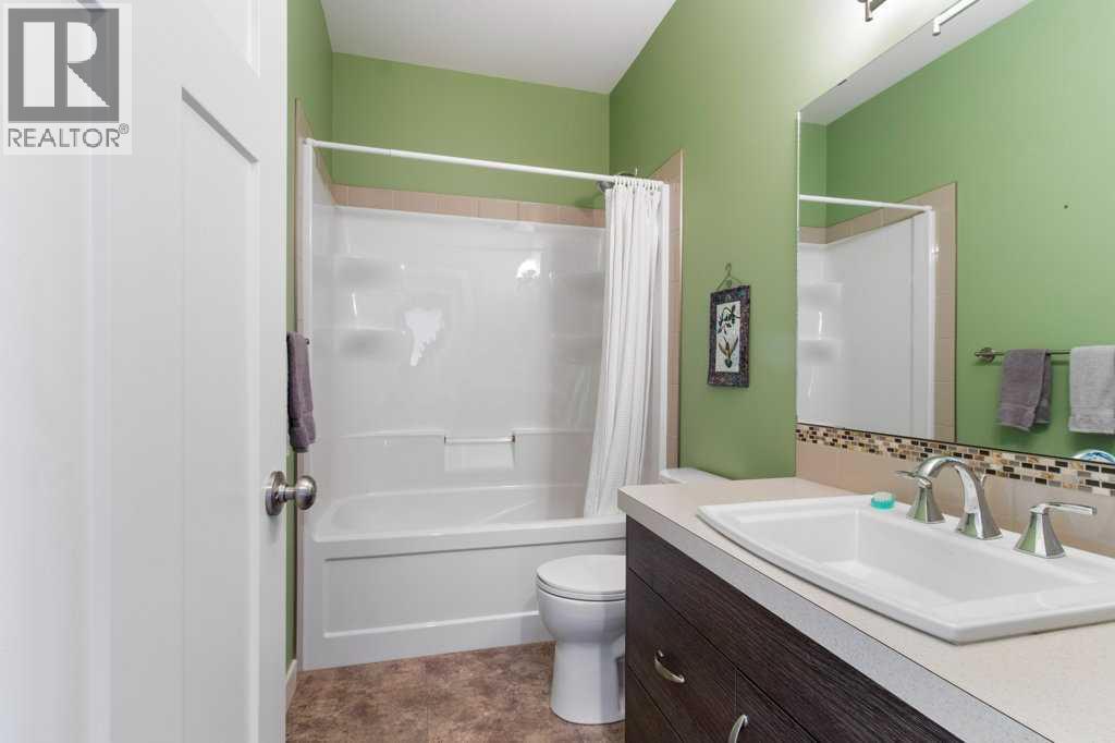 12 Beardsley Crescent - 18