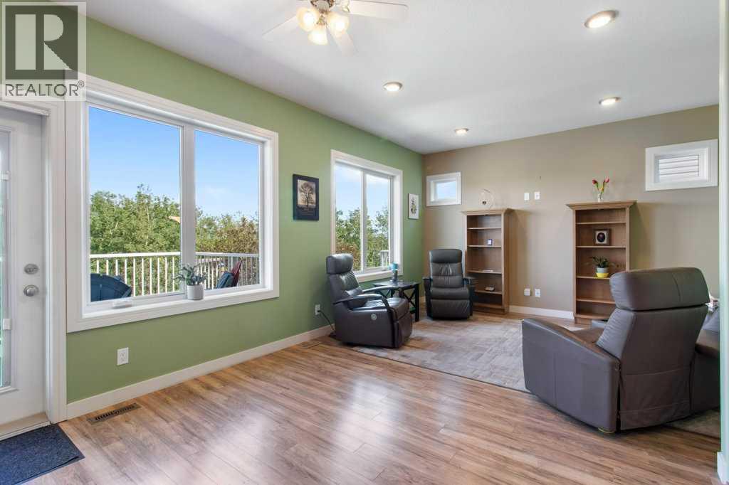 12 Beardsley Crescent - 12