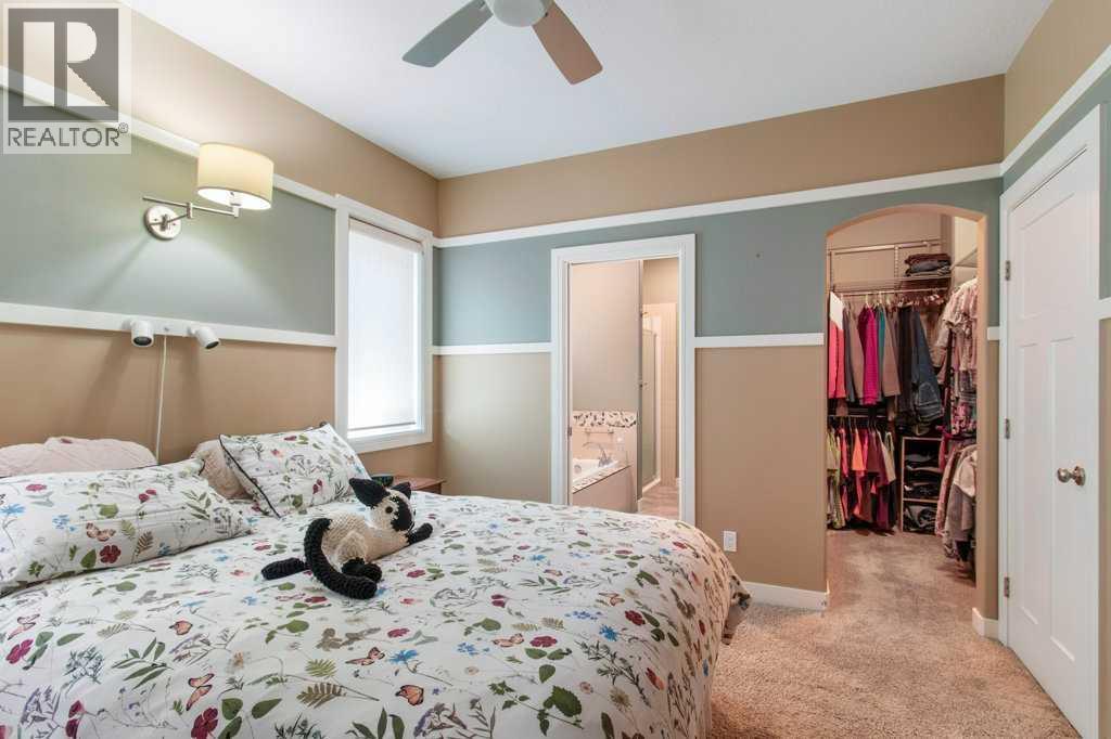 12 Beardsley Crescent - 16
