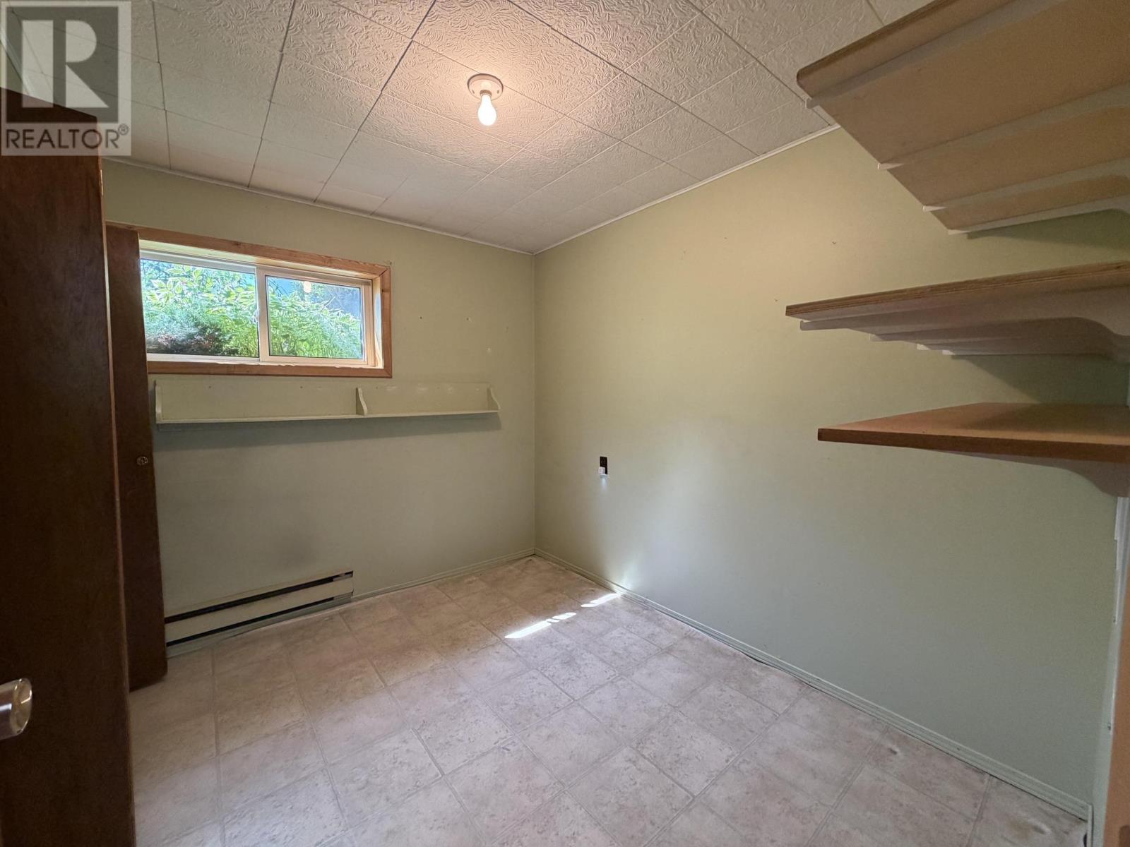 35 Terrace Heights DR - 24