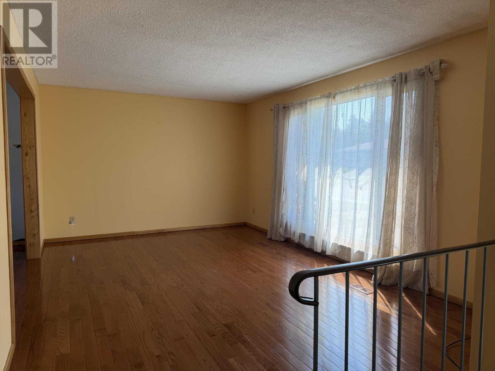 35 Terrace Heights DR - 8