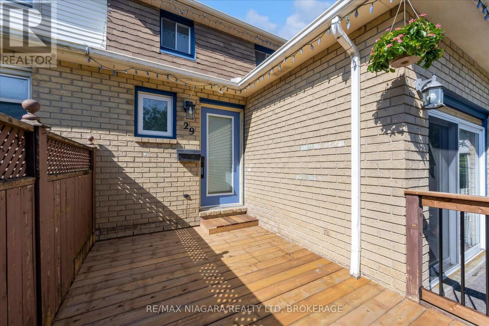 29 ROMY CRESCENT - Image 3
