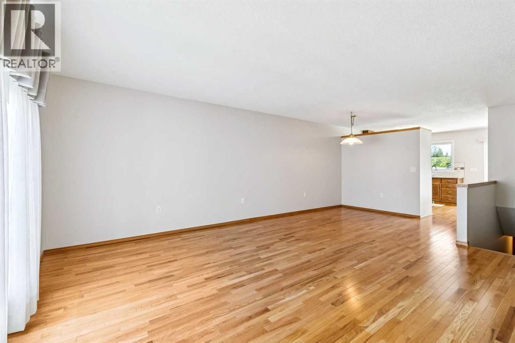 #38 105 Elm Place - 11