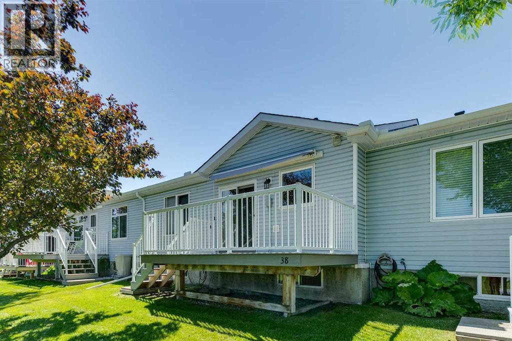 #38 105 Elm Place - 46