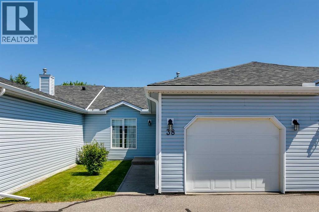 #38 105 Elm Place - 1