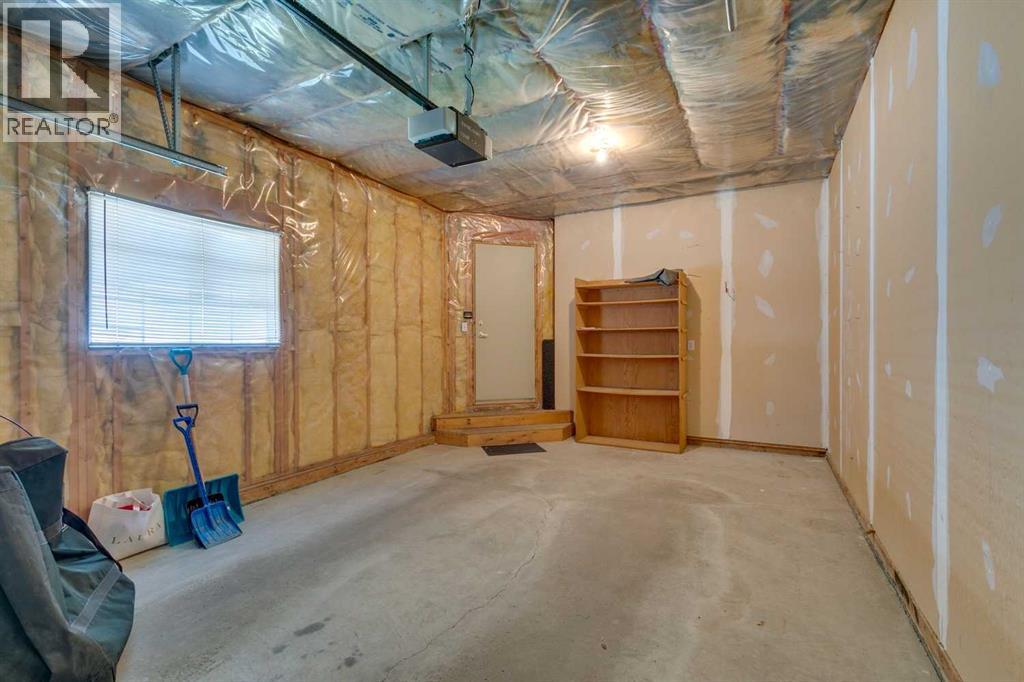 #38 105 Elm Place - 44