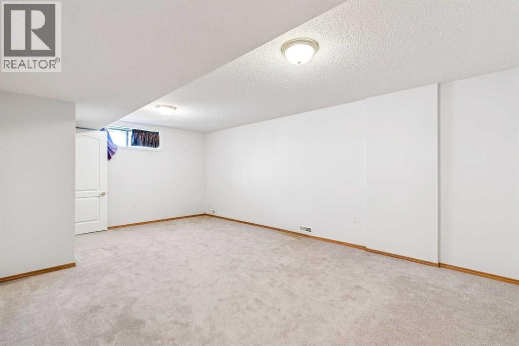 #38 105 Elm Place - 35