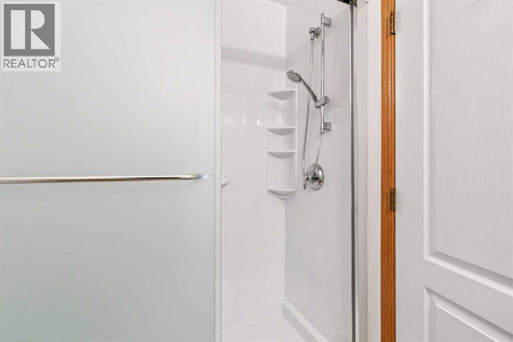 #38 105 Elm Place - 30