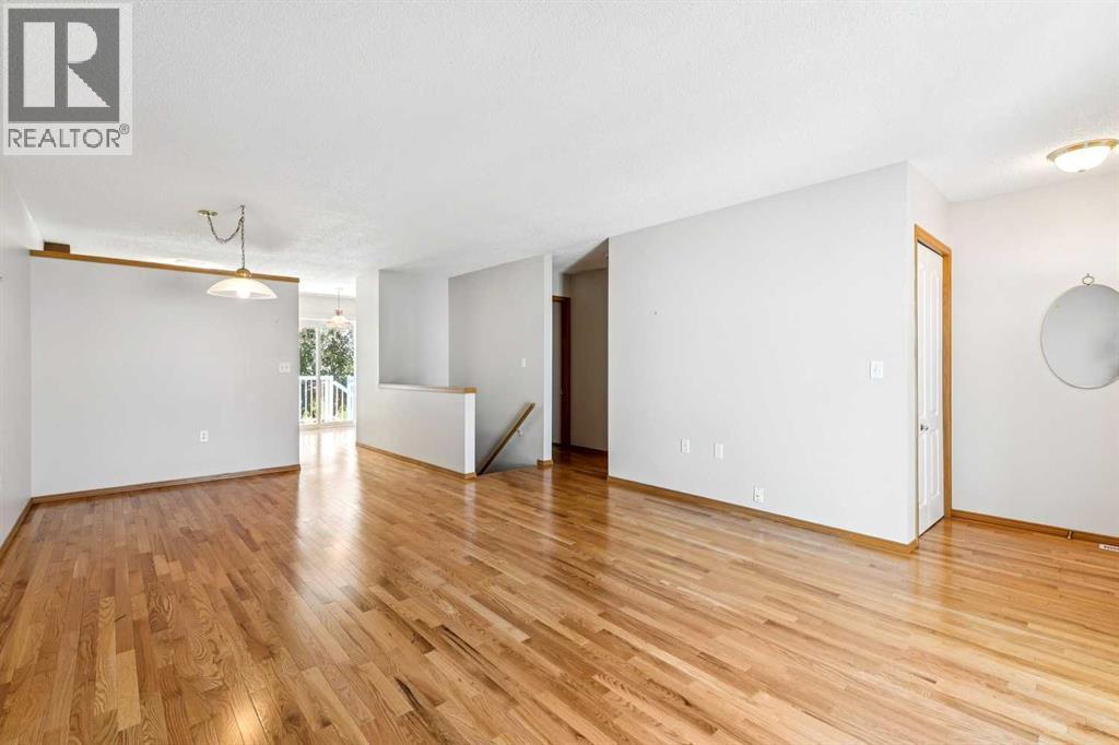 #38 105 Elm Place - 10