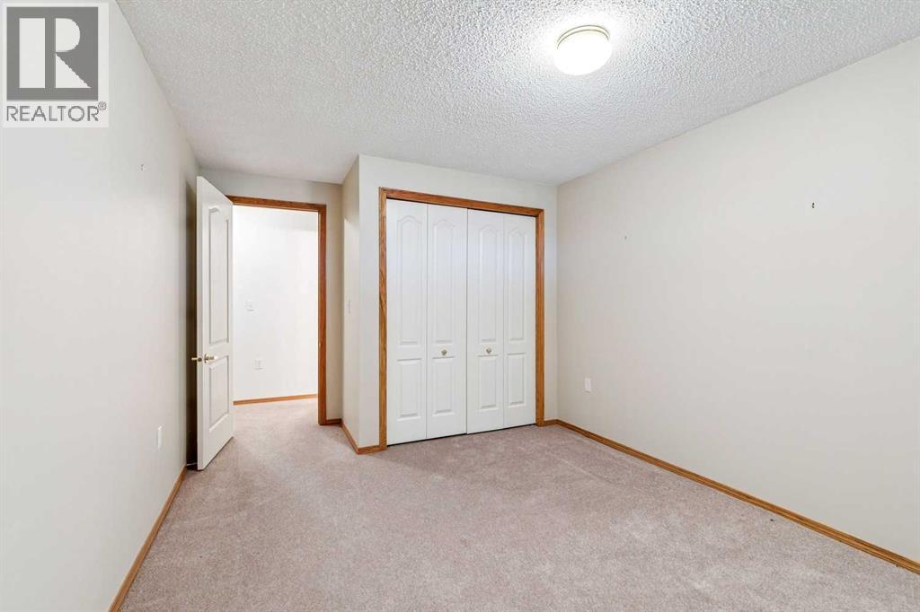 #38 105 Elm Place - 37