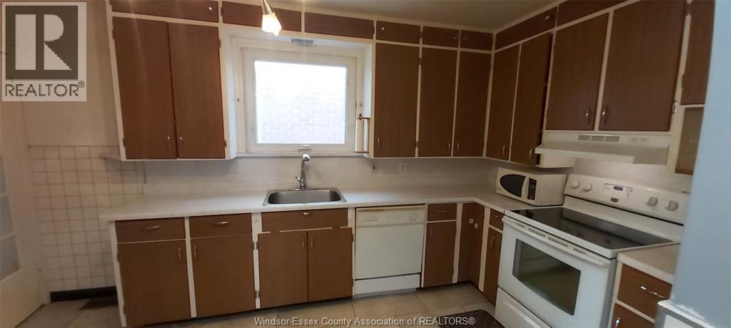 588 IRVINE AVENUE - 10