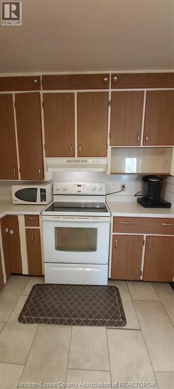 588 IRVINE AVENUE - 11