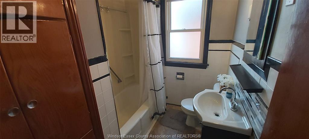 588 IRVINE AVENUE - 17