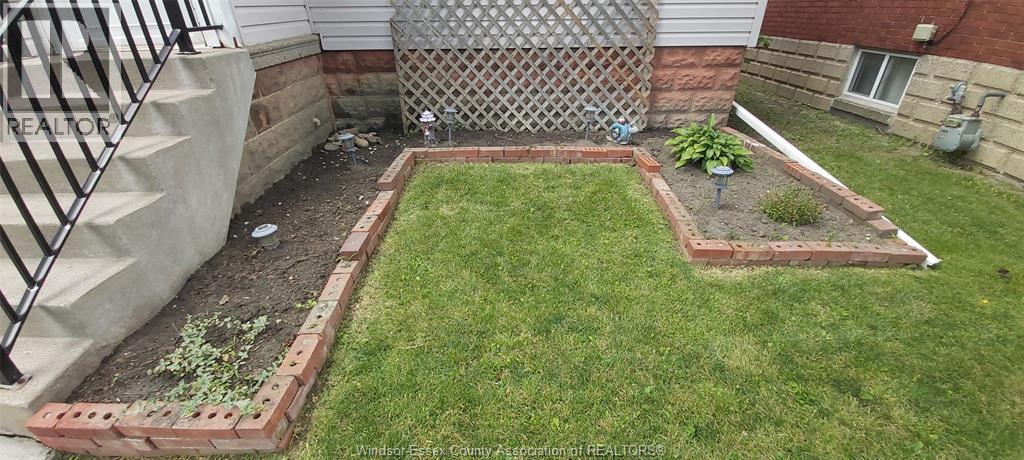 588 IRVINE AVENUE - 37