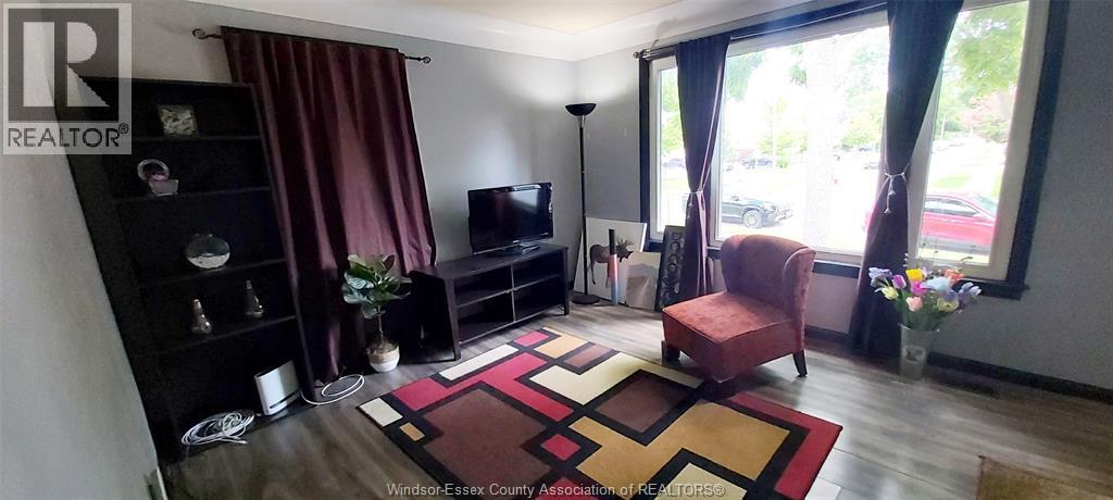 588 IRVINE AVENUE - 6
