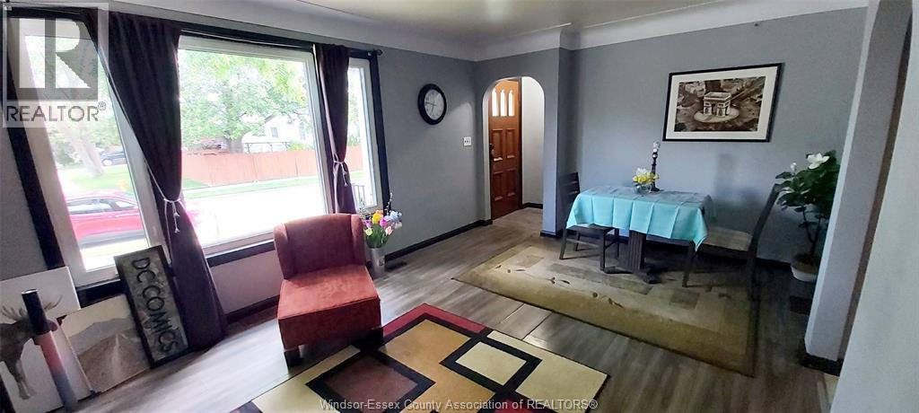 588 IRVINE AVENUE - 7