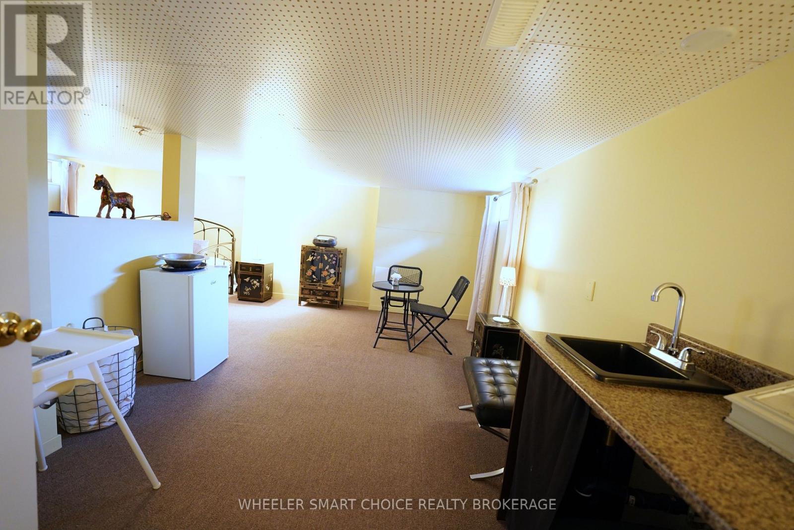 543 FIFTH STREET E - Image 28