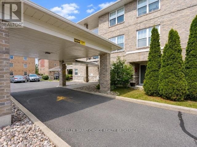 #102 33 CUMBERLAND STREET - 2