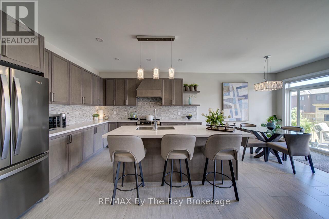 194 MAPLESIDE DRIVE - 11
