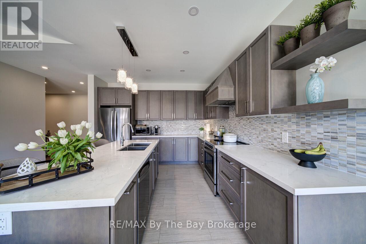 194 MAPLESIDE DRIVE - 13