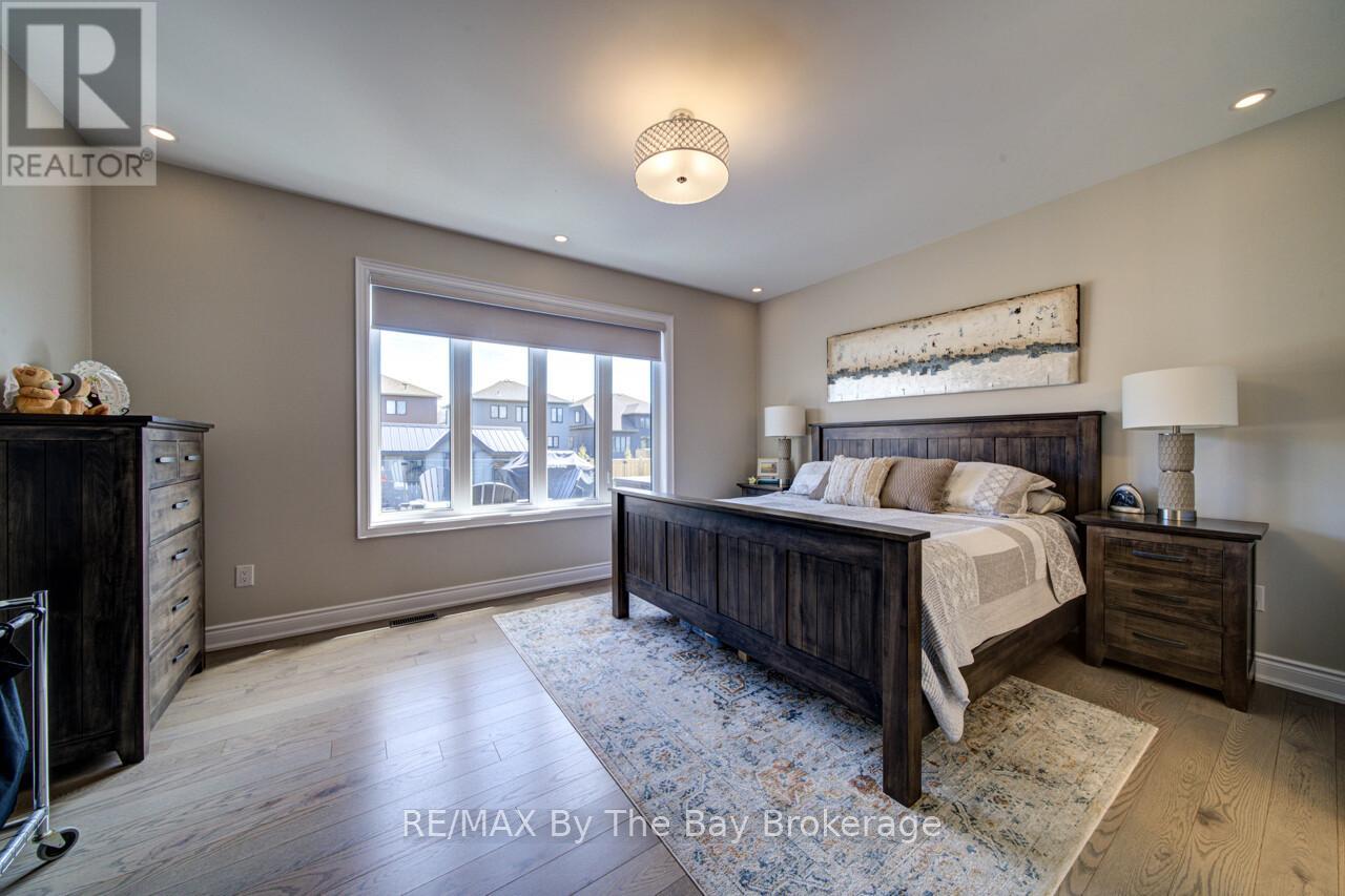 194 MAPLESIDE DRIVE - 20