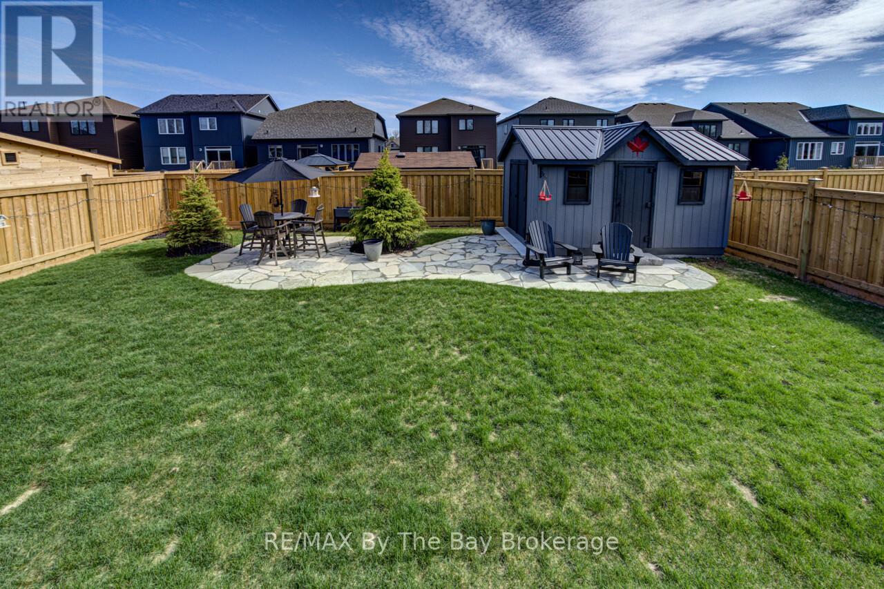 194 MAPLESIDE DRIVE - 34