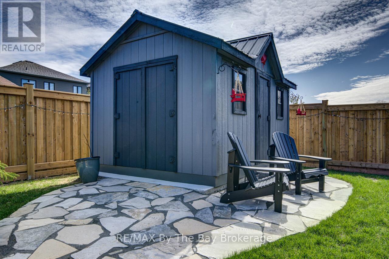194 MAPLESIDE DRIVE - 37