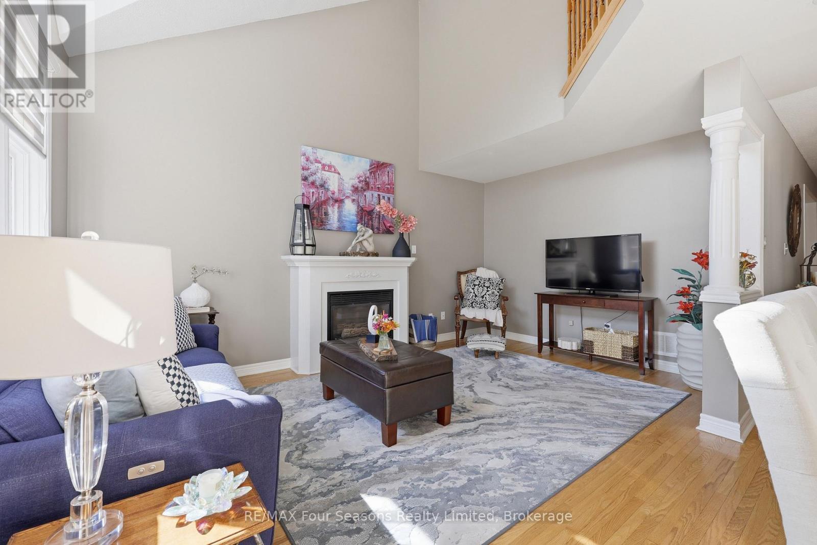 32 FAITHKNIGHT COURT - 11