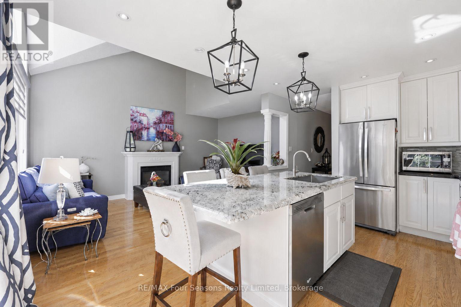 32 FAITHKNIGHT COURT - 16