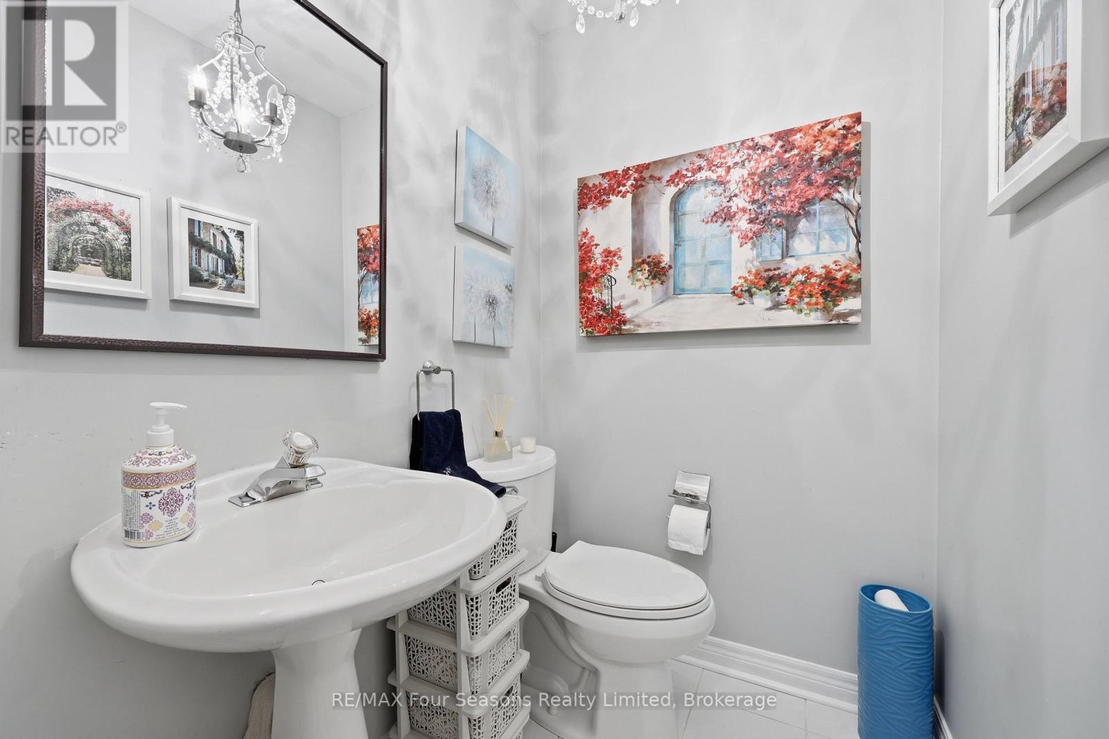 32 FAITHKNIGHT COURT - 19