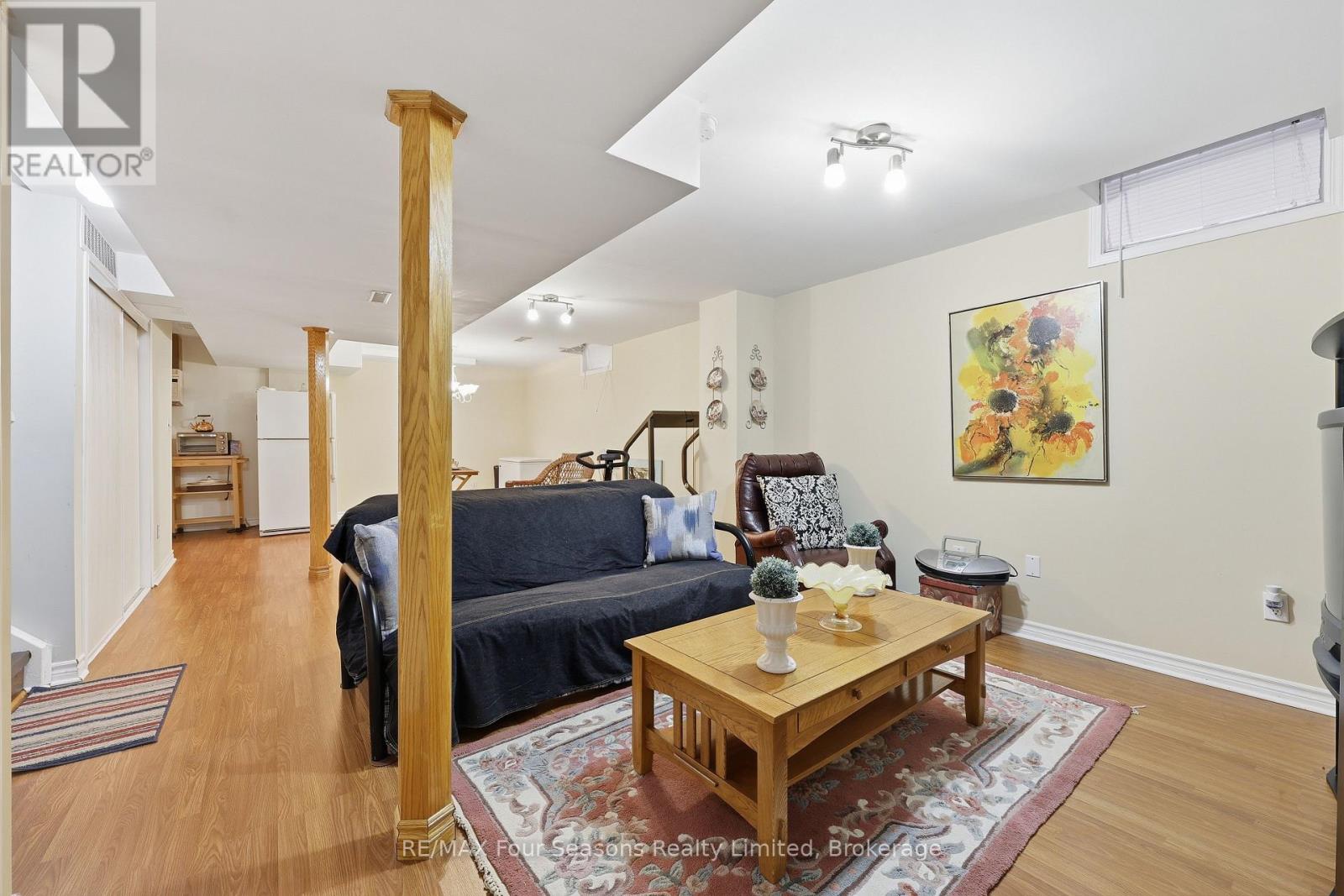 32 FAITHKNIGHT COURT - 35