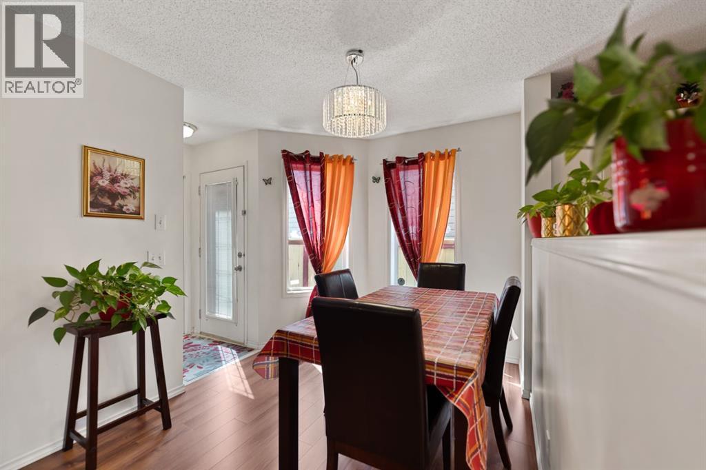 221 Tarington Close NE - 15