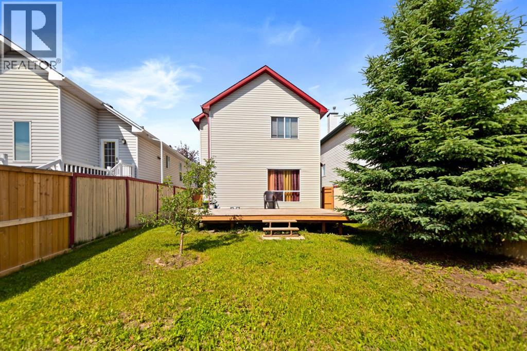 221 Tarington Close NE - 7