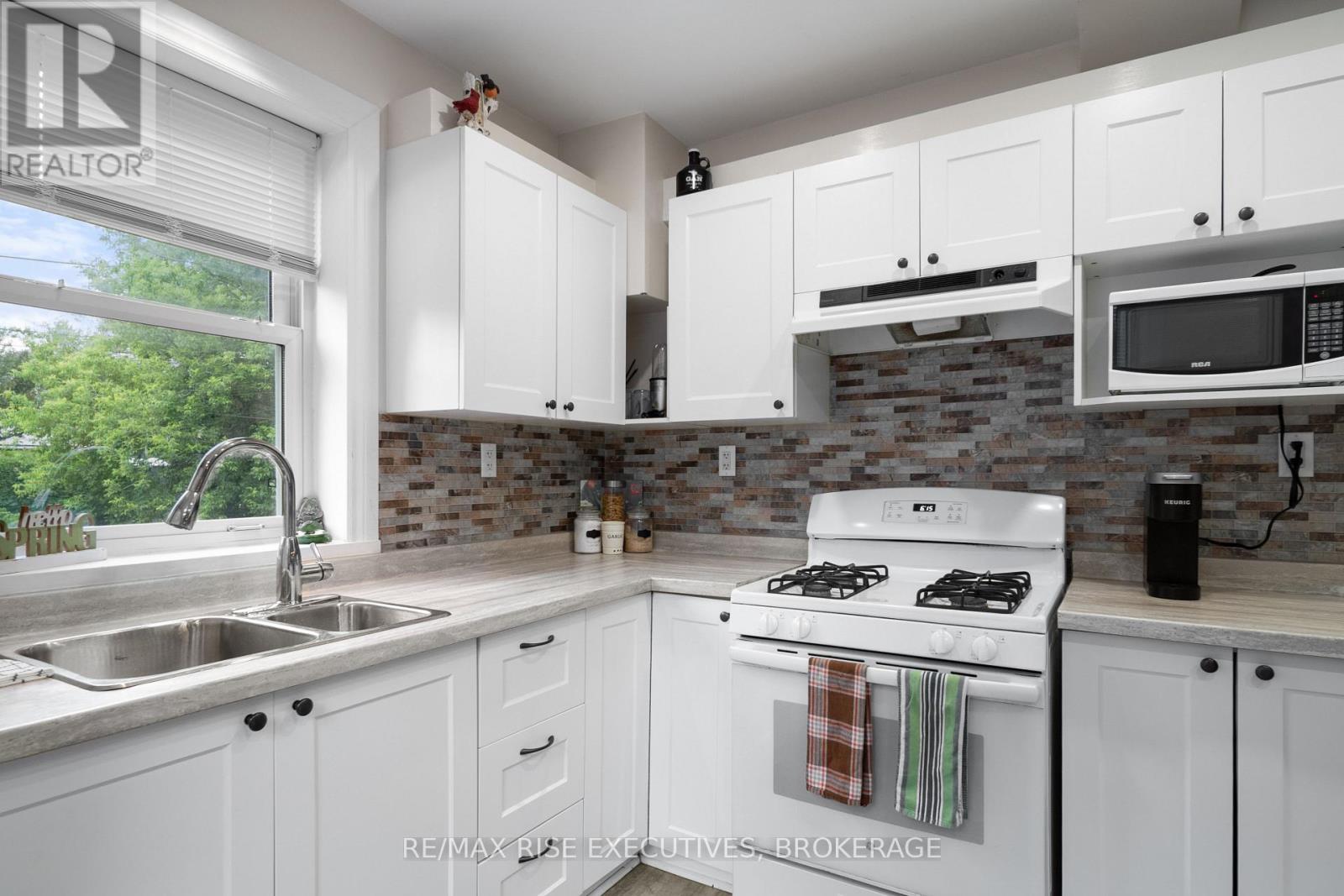 282 SYDENHAM STREET - 17