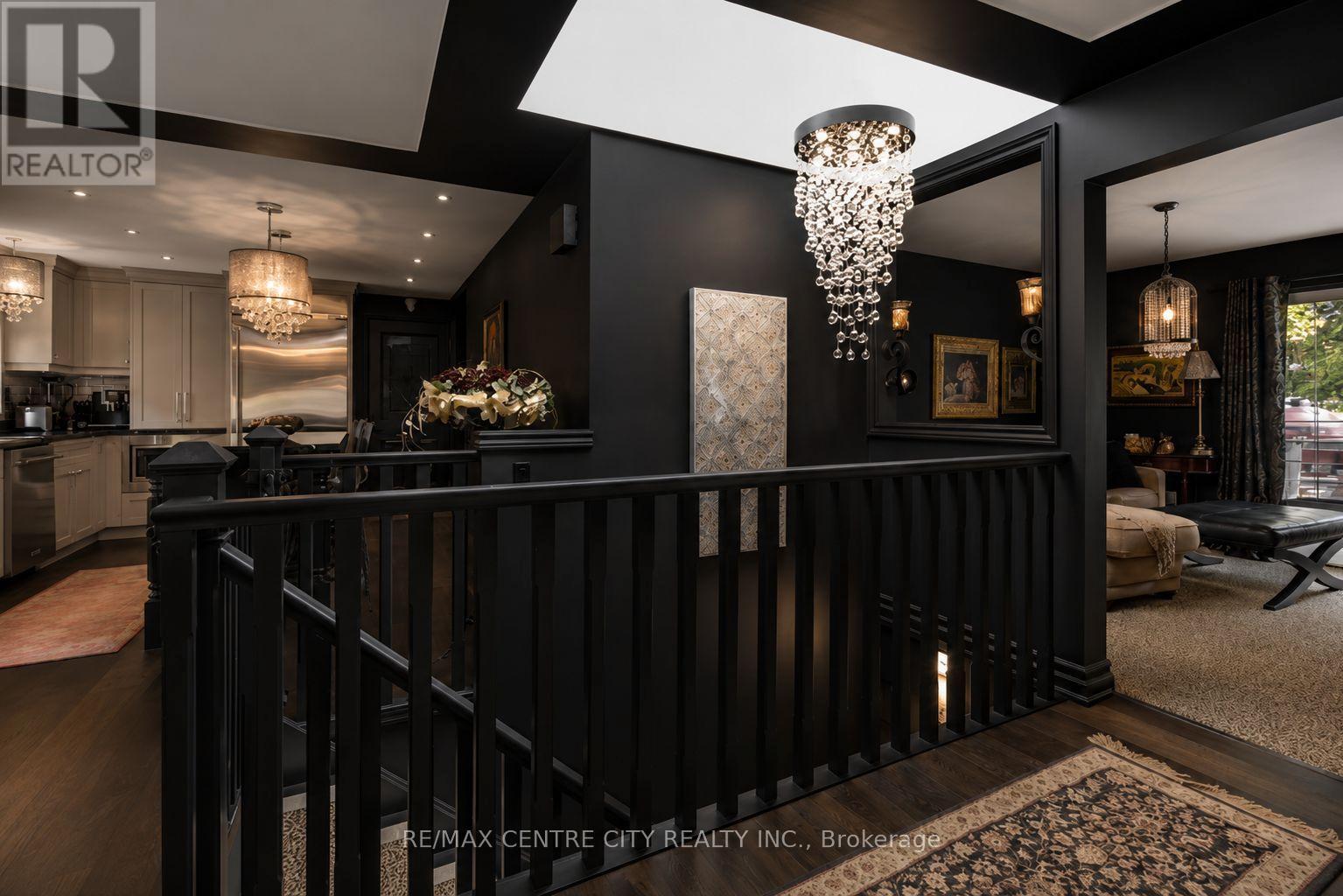 7 NORTHCREST DRIVE - 11
