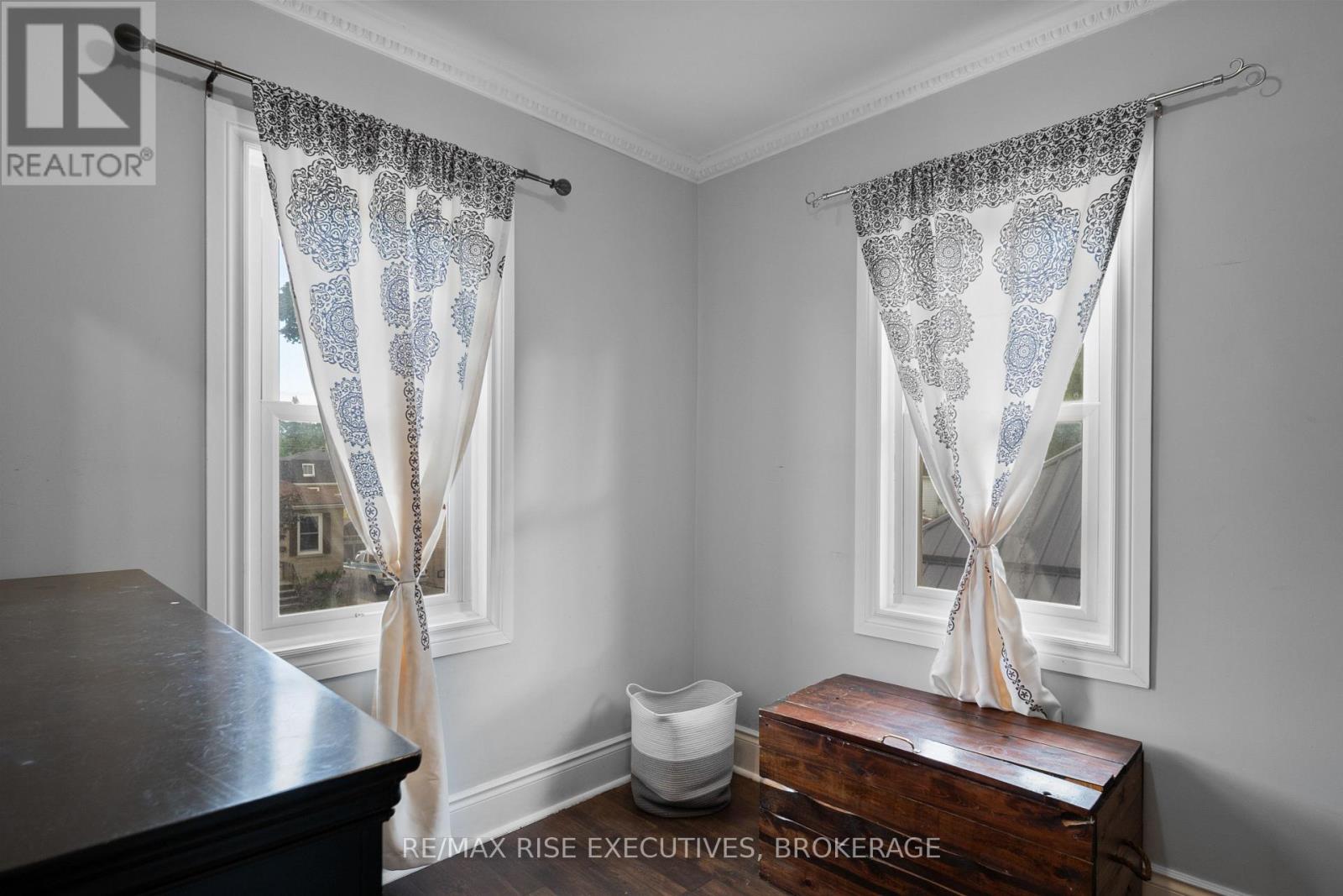 282 SYDENHAM STREET - 25