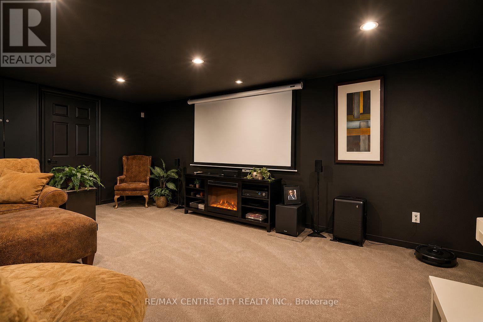 7 NORTHCREST DRIVE - 32