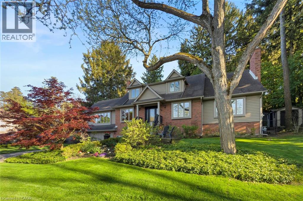 18 STONEGATE Drive - 2
