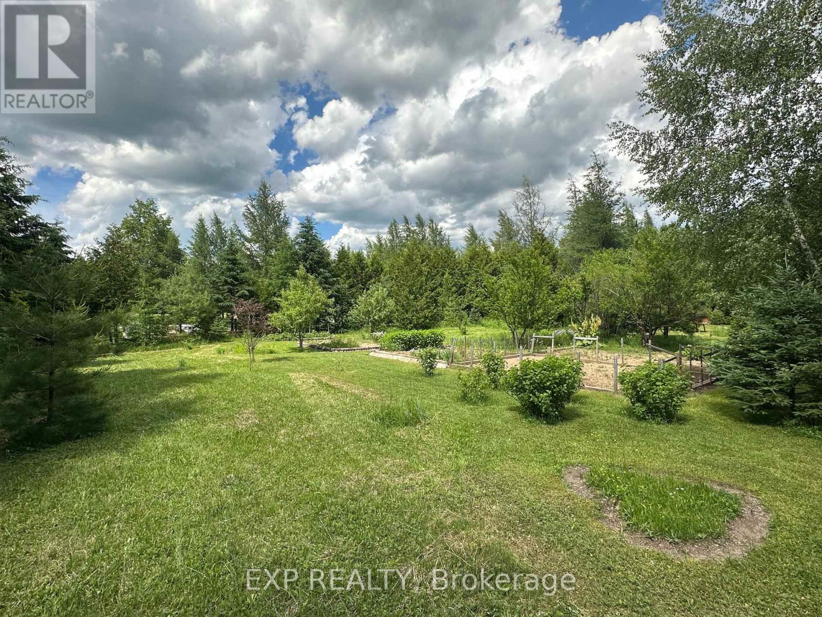444425 CONCESSION ROAD 8 - 27