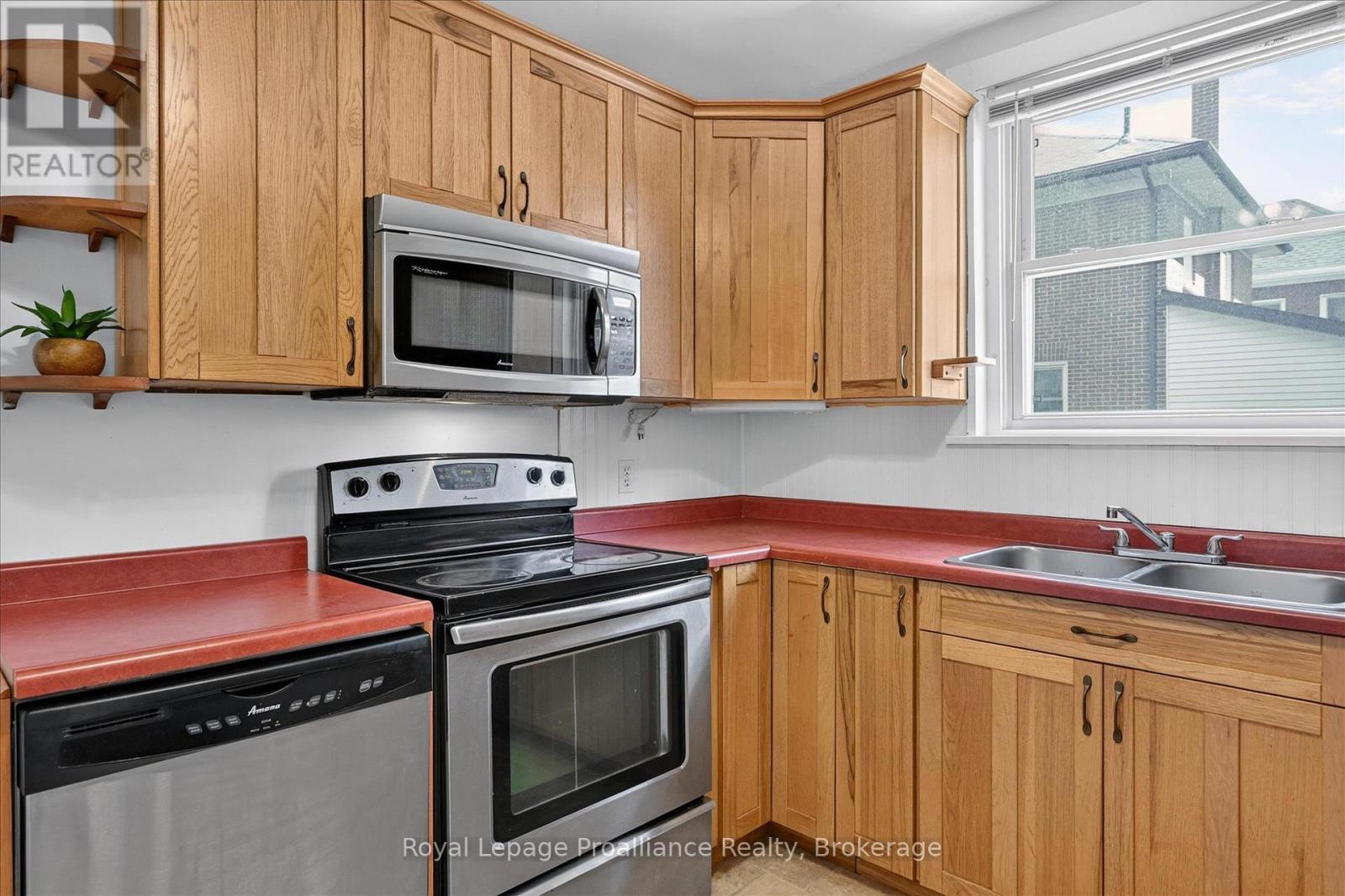 107 MORROW STREET - 10