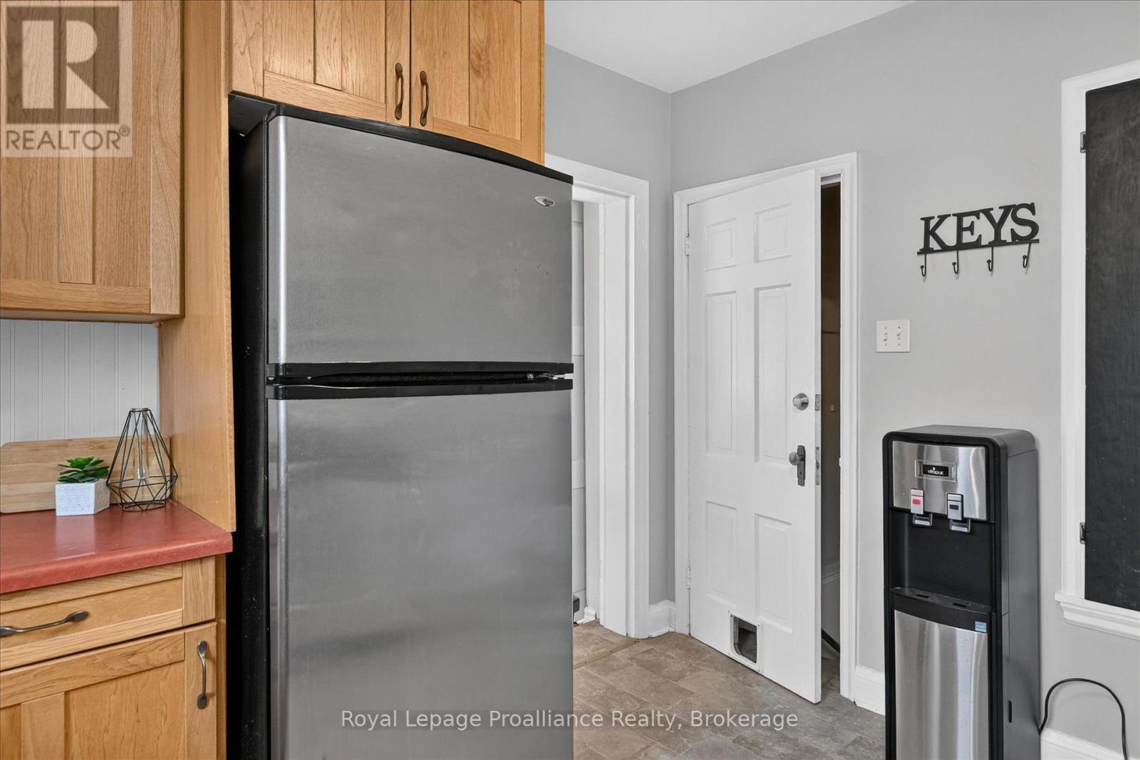 107 MORROW STREET - 11