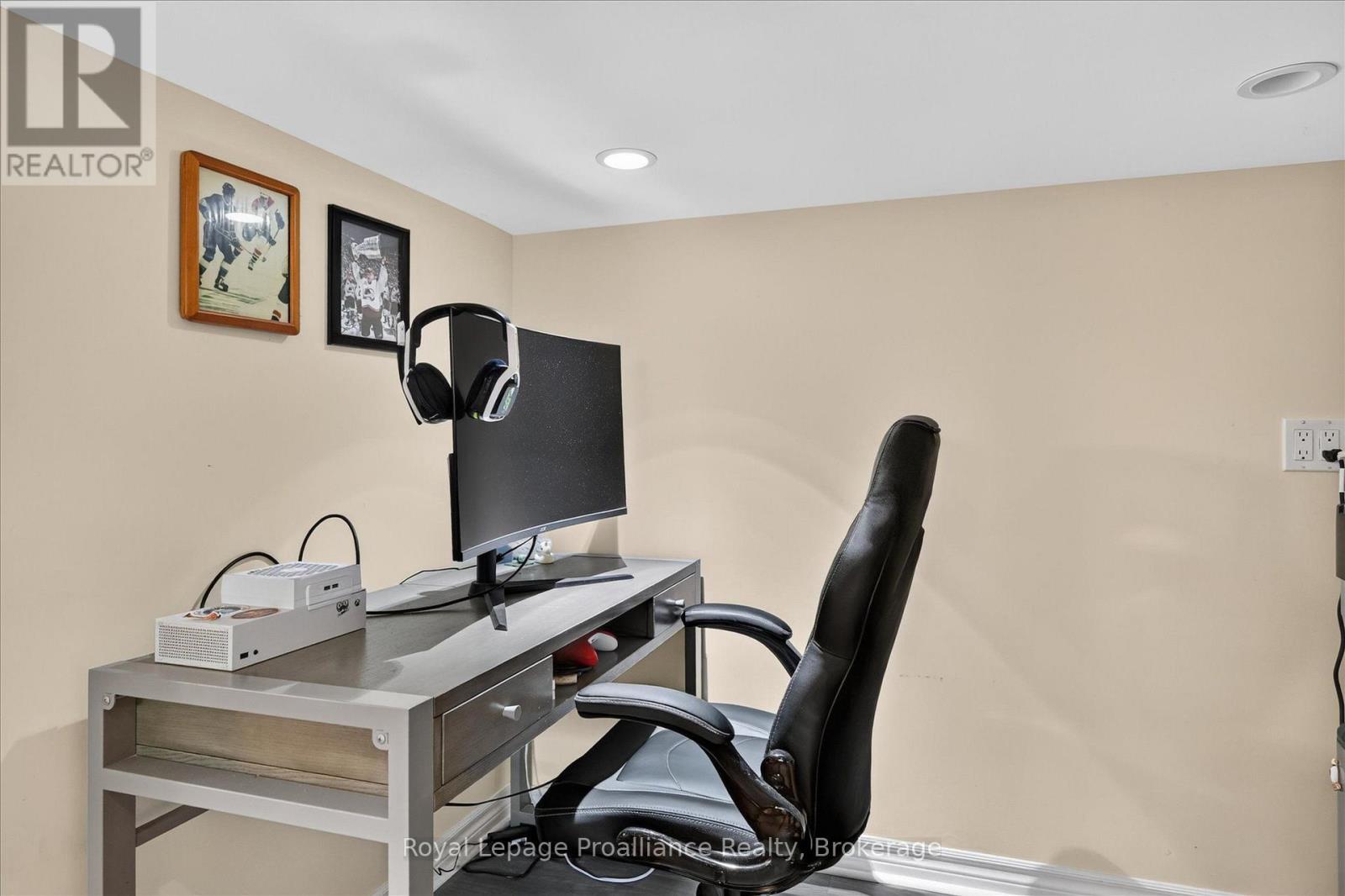 107 MORROW STREET - 22