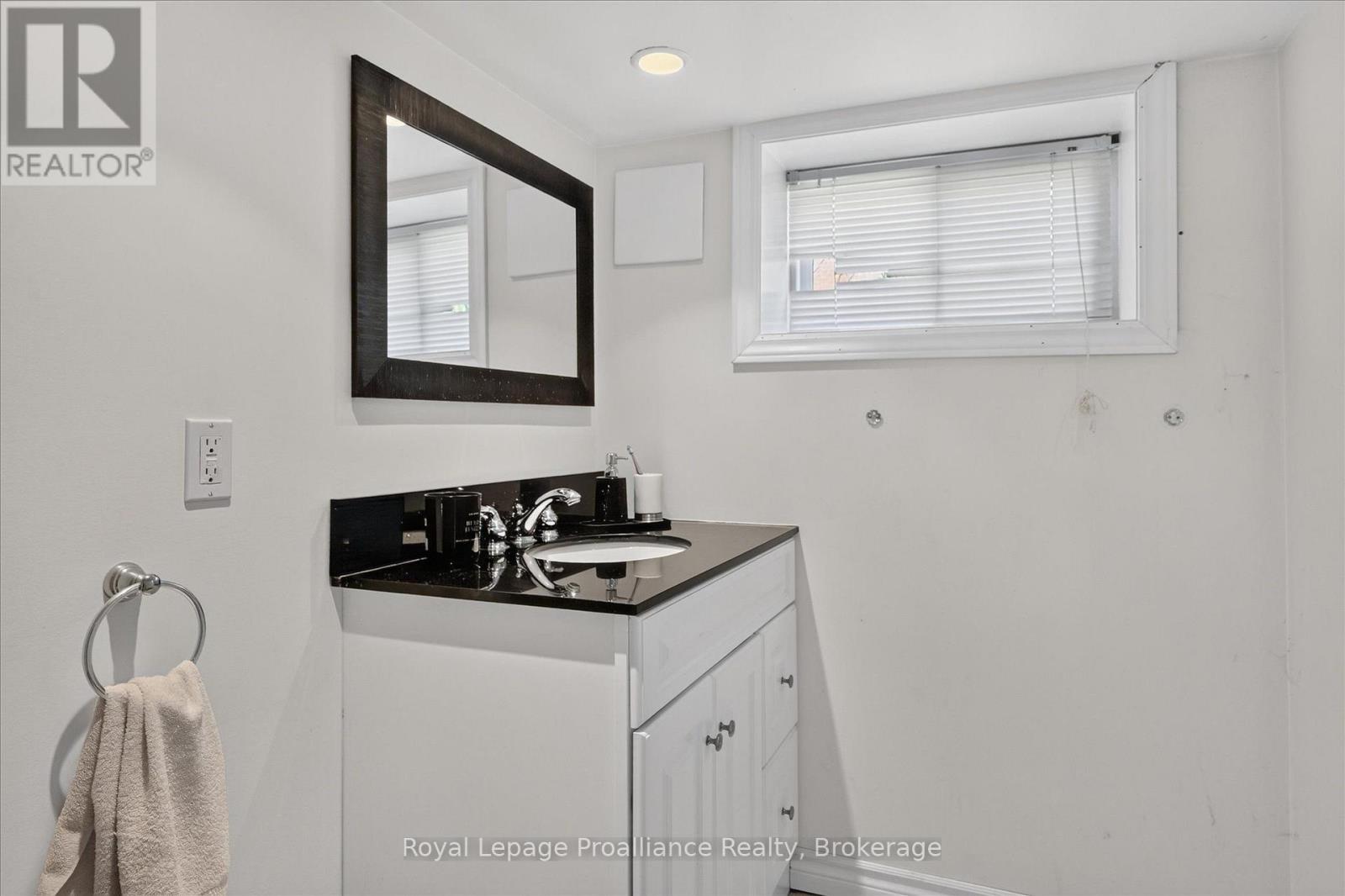 107 MORROW STREET - 24
