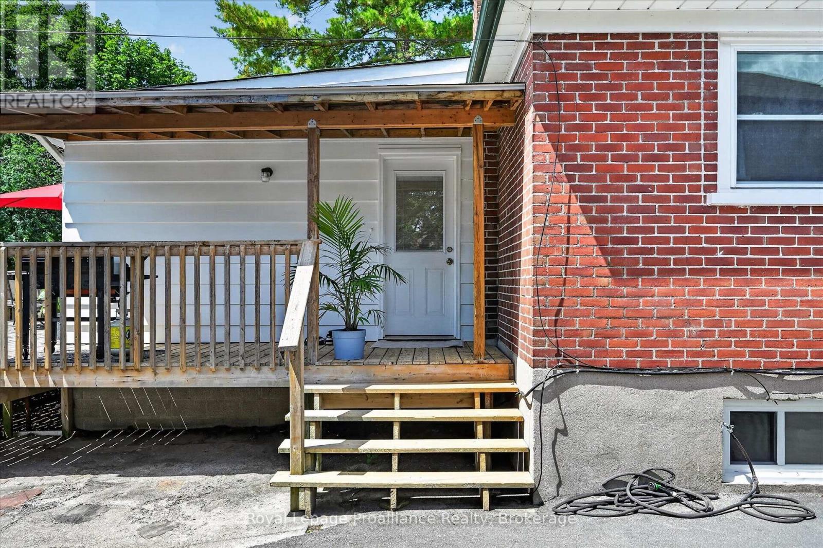 107 MORROW STREET - 26