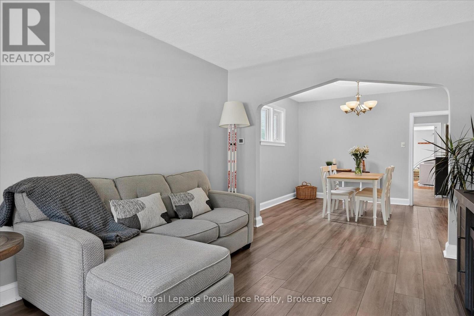 107 MORROW STREET - 4